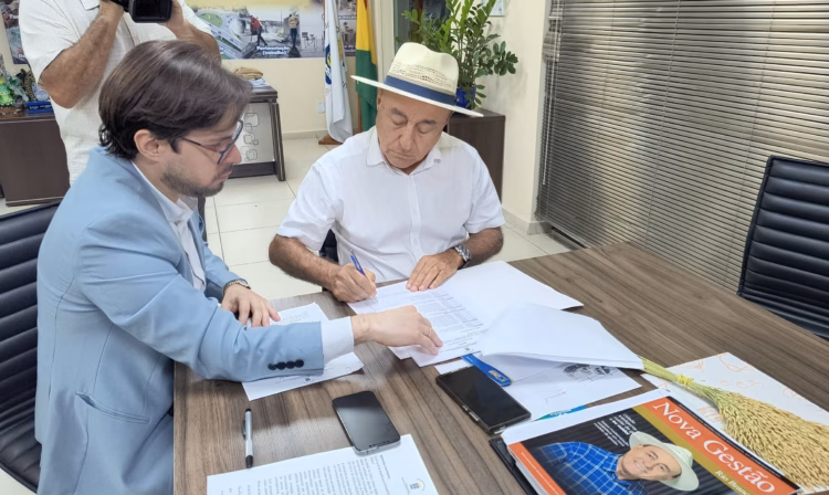 Bocalom convoca mais de 300 servidores municipais