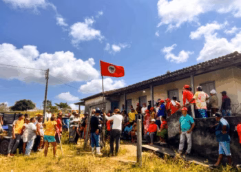MST ocupa fazenda de ex-vereador preso por fraude no INSS em Sergipe