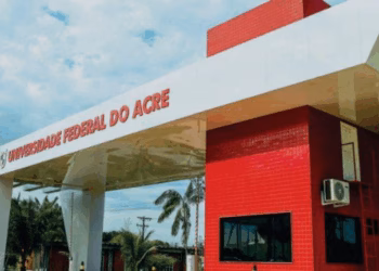 Campanha: TRE faz biometria no RU da Ufac