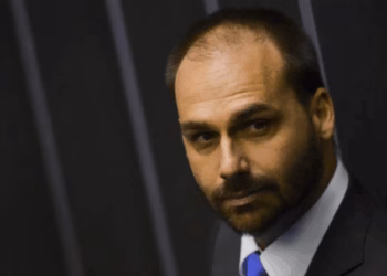 Conselho de Ética instaura processo que pode cassar mandato de Eduardo Bolsonaro