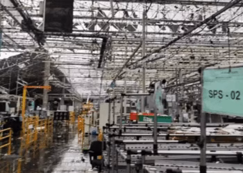 Temporal destrói fábrica da Toyota e empresa para toda produção no Brasil..📷