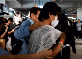 Sul-coreanos voltam da prisão nos EUA: o inimigo somos nós📹