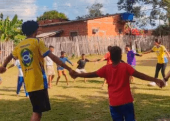 Ufac leva jogos e brincadeiras tradicionais ao bairro Taquari