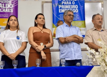 Bujari lança programa para jovens no primeiro emprego