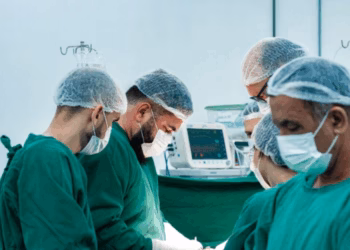 Fundhacre realiza cirurgia inédita e salva paciente com aneurisma gigante