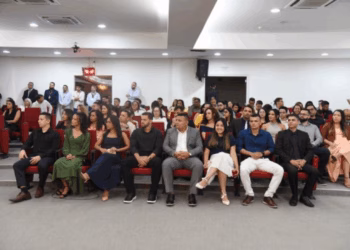 TJAC empossa 23 novos servidores e servidoras