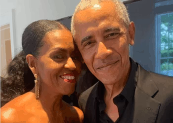 Obama celebra 33 anos ao lado da Michelle (a verdadeira)