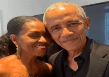 Obama celebra 33 anos ao lado da Michelle (a verdadeira)