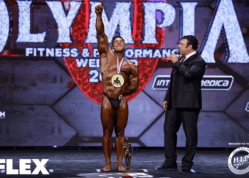 Ramon Dino conquista o Mr. Olympia e cresce nas redes